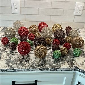 NEW Lot of 31 Pier 1 Ornaments/Sphere Set